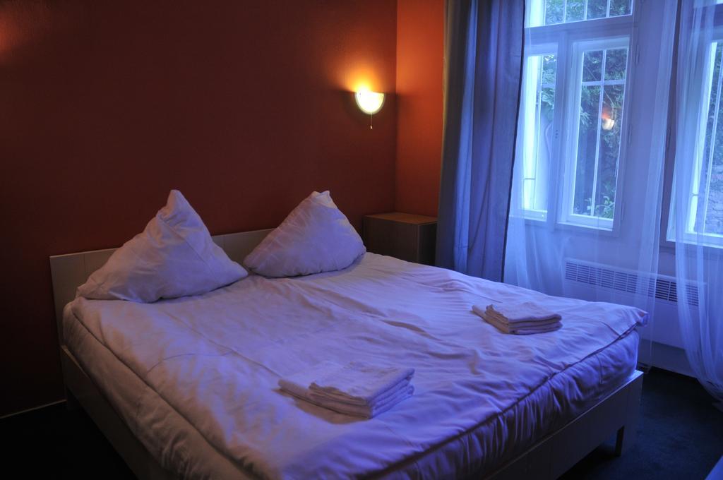 Hotelove Kolcavka Pensjonat Praga